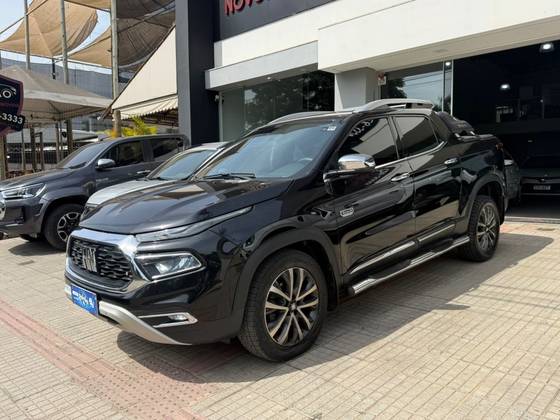 FIAT TORO 2.0 16V TURBO DIESEL RANCH 4WD AT9 FIAT TORO 2.0 16V TURBO DIESEL RANCH 4WD AT9